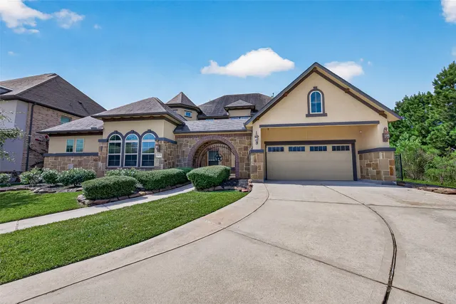Popular Canyon Lakes At Spring Trails Real Estate
