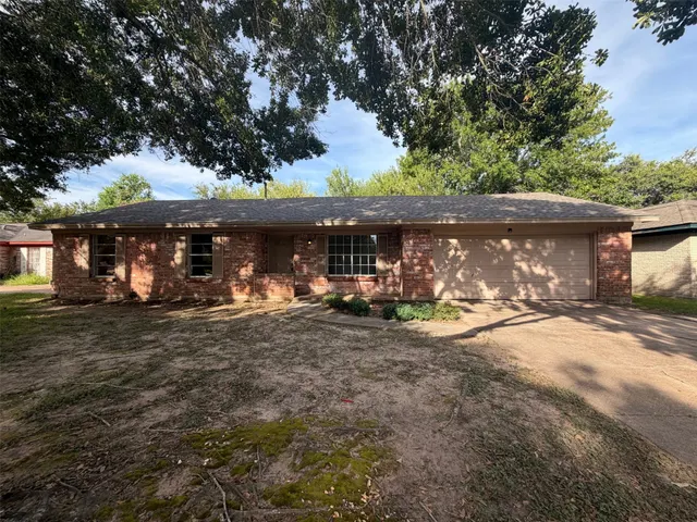 Popular Crestview Alvin Real Estate