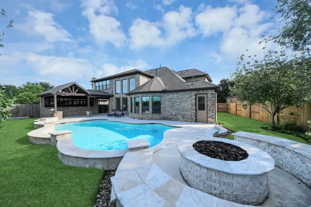 Popular Wyndehaven Lake Estates Real Estate