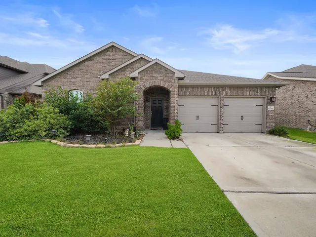 Cheap Katy Lakes Real Estate