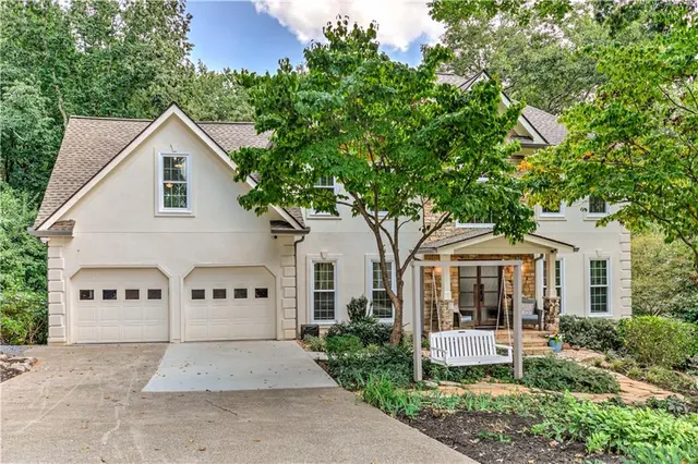 Popular Hampton Ridge Real Estate
