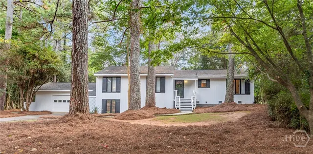 Popular Holly Hills Real Estate