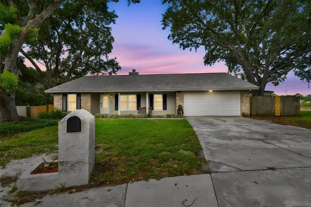 Popular FOXWOOD PH 1 Real Estate