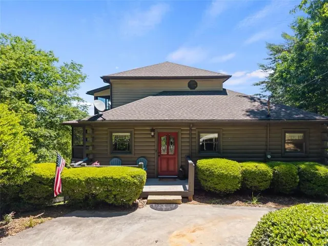Popular Carters Lake Estates Real Estate