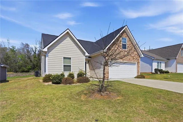 Popular Lexington Square Real Estate