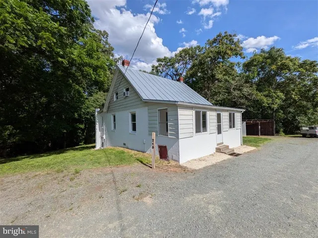 Popular Aroda Real Estate