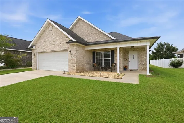 Popular Cobblestone Crossing Real Estate
