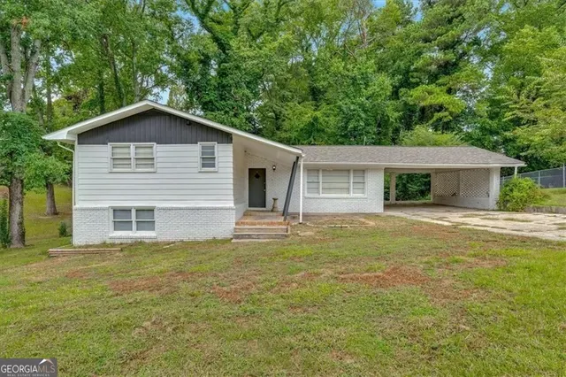 Cheap English Heights Real Estate