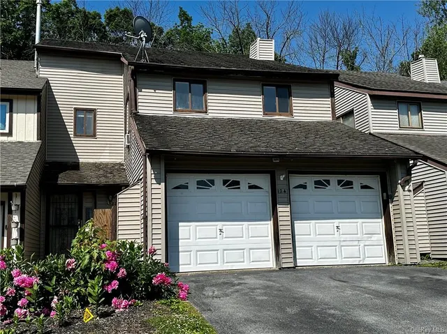 124 Country Club Drive, Florida NY 10921