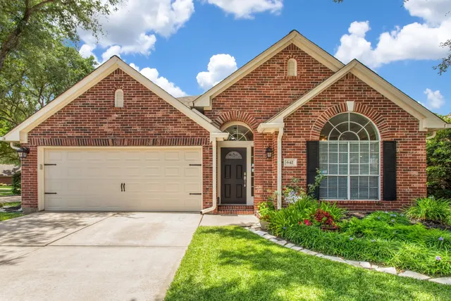 Popular Stonehaven Sec 1 Real Estate