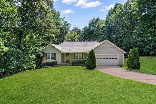 Popular Strawbridge Farms Real Estate