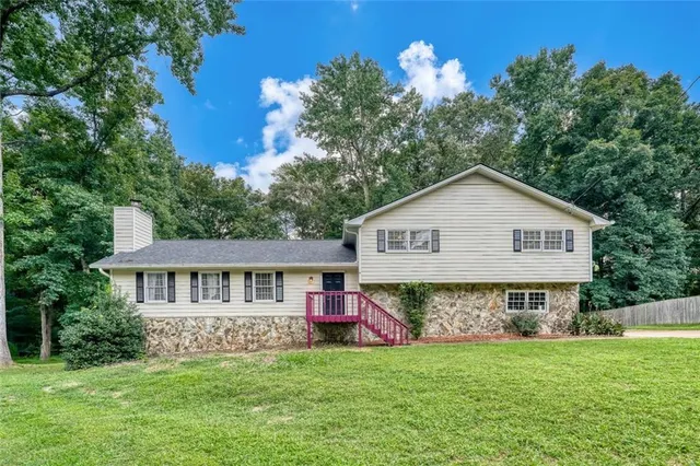 Popular INGLENOOK Real Estate