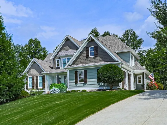 Popular GOVERNORS PRESERVE Real Estate