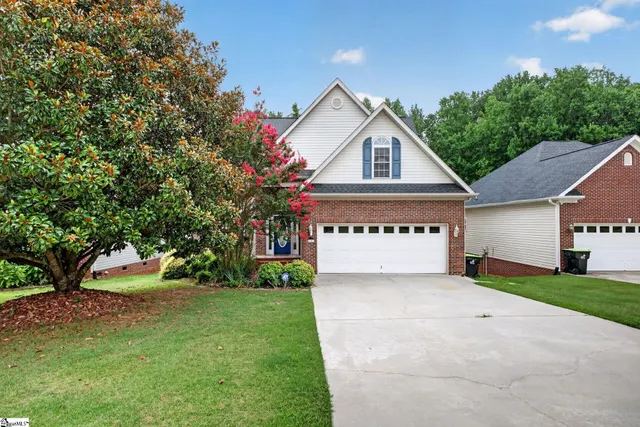 Popular Meadow Green Real Estate