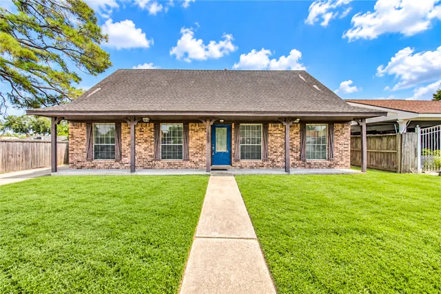Cheap Huntington Village Real Estate