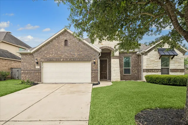 Cheap Falls at Green Meadows Real Estate