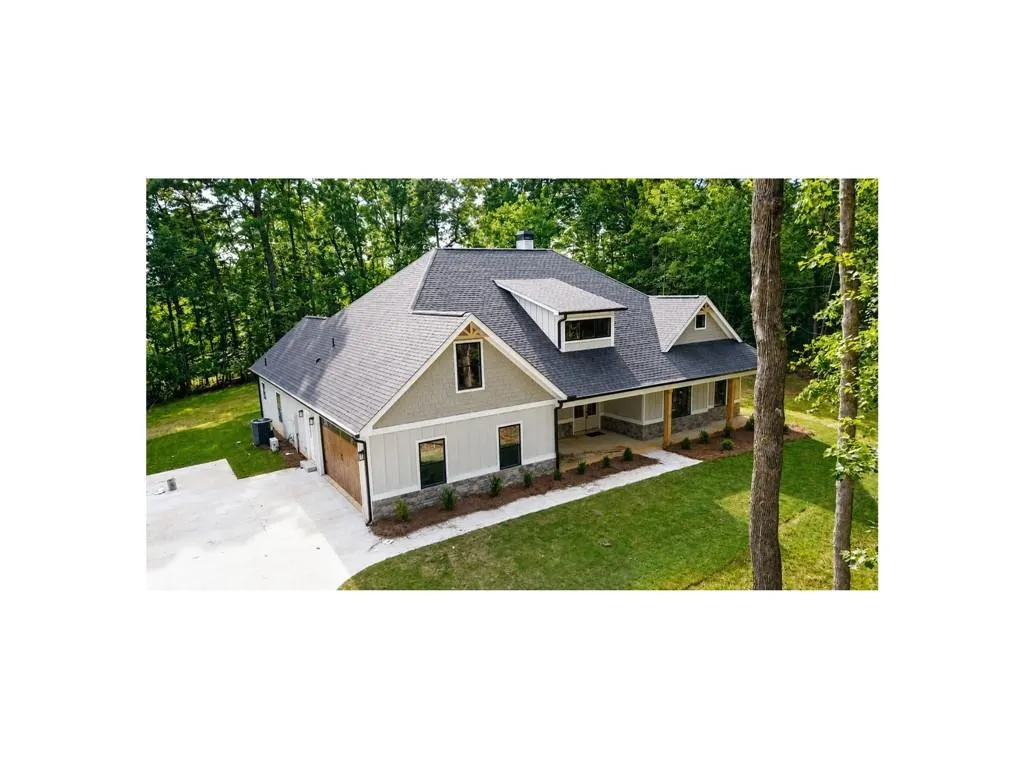 Listing Thumbnail Image 2