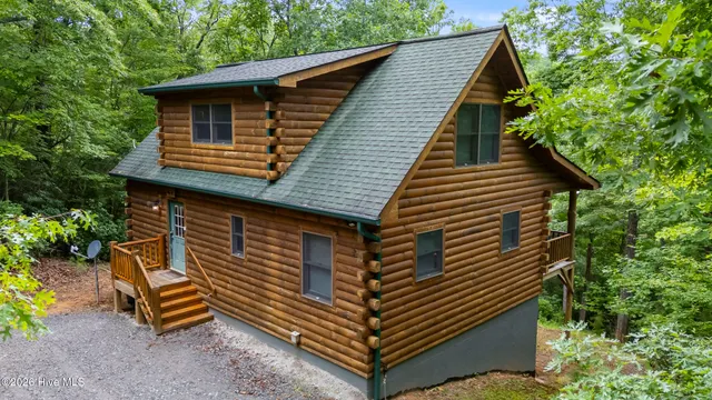 Popular Ivy Bend Real Estate