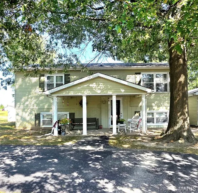 Popular Northtown Mdws Sub Real Estate