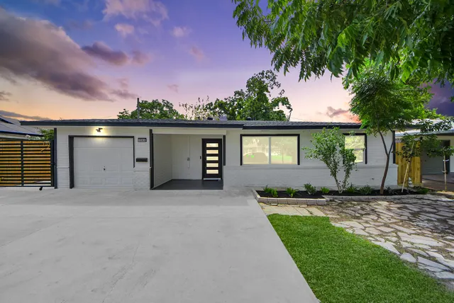 Cheap Pasadena Oaks Real Estate