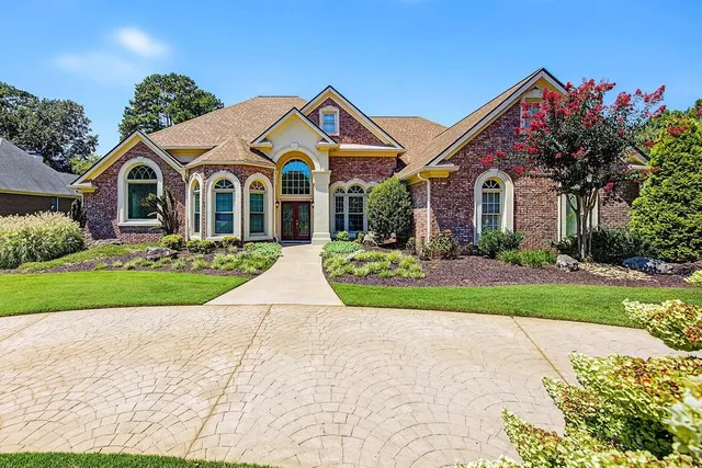 Popular Barrett Greene Real Estate