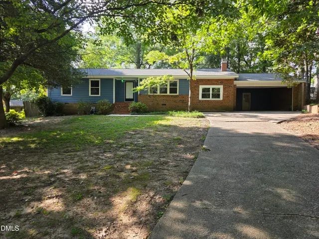 Popular Green Pines Real Estate