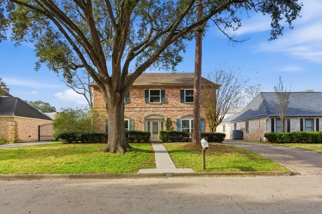 Expensive Nottingham Country Sec 04 Real Estate