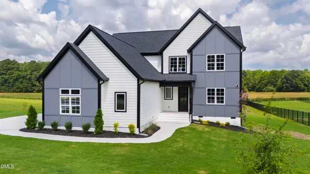 Popular Grandiflora Real Estate