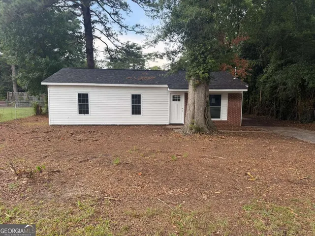 Popular Vinson Village Real Estate