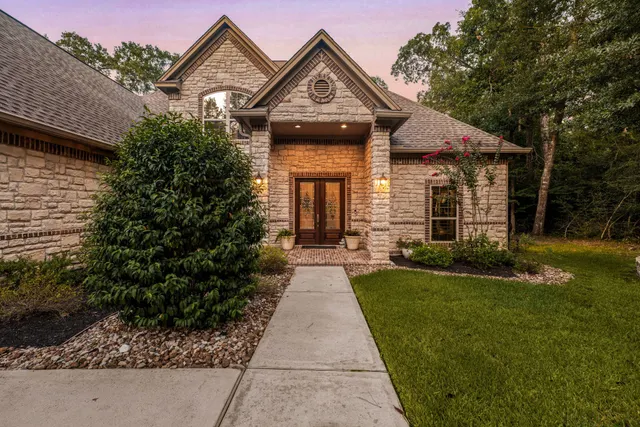 Popular Dominion Ridge Real Estate