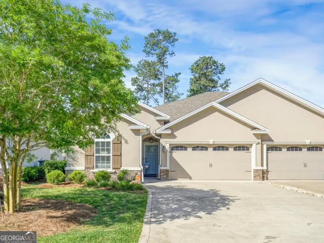 Popular Brookshire Retreat Real Estate