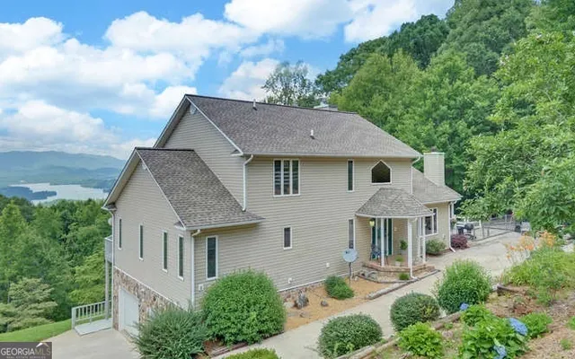 Expensive Lake Forest Estates Real Estate