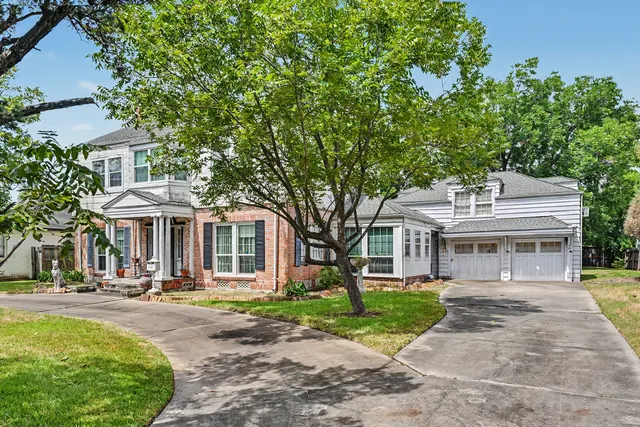 Popular Southside Place Real Estate