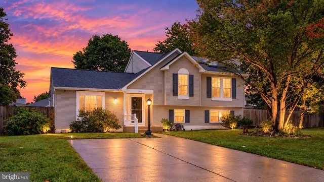 Expensive Northwood-Tanglewood Real Estate