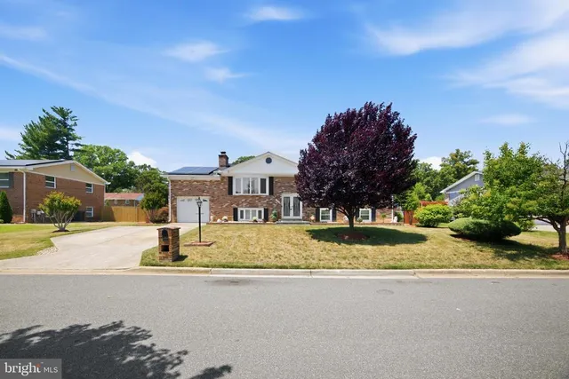 Popular Tantallon Square Real Estate