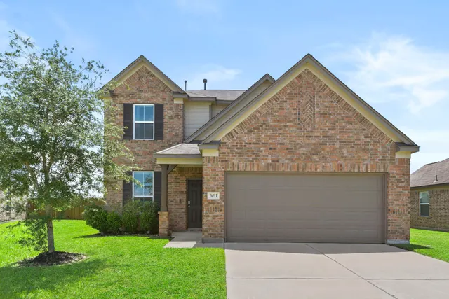 Popular Briarwood Crossing Sec 8 Real Estate