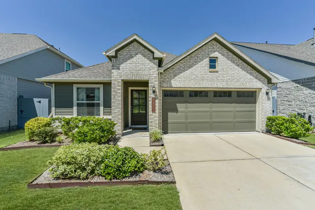 Popular Fulshear Lakes Creekside Village Real Estate
