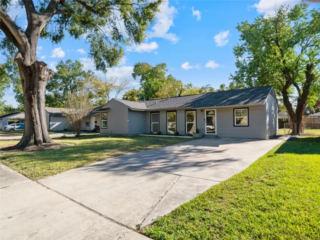 Popular Macgregor Terrace Sec 02 Real Estate