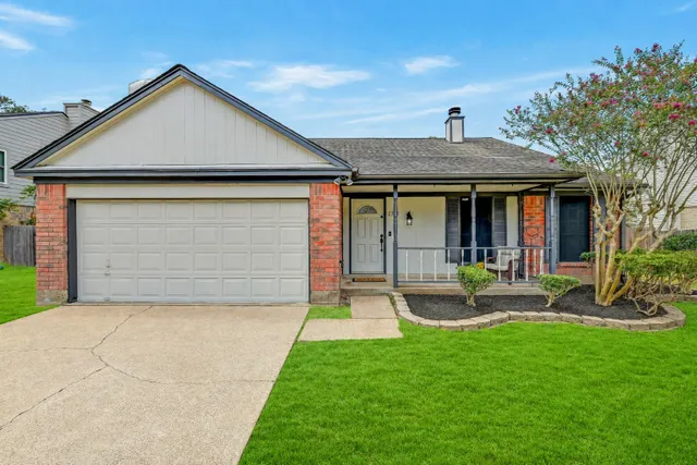 Cheap Willowick Pearland Real Estate