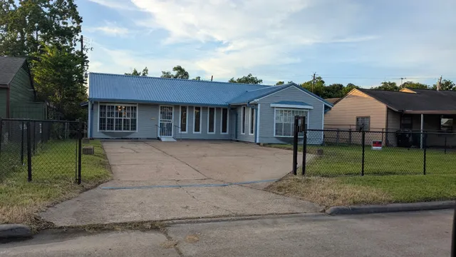 Expensive Southcrest Sec 04 Real Estate