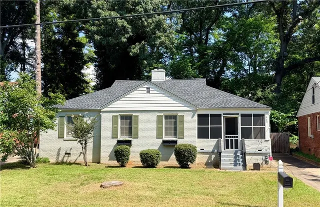 Popular Capital Vew Manor Real Estate