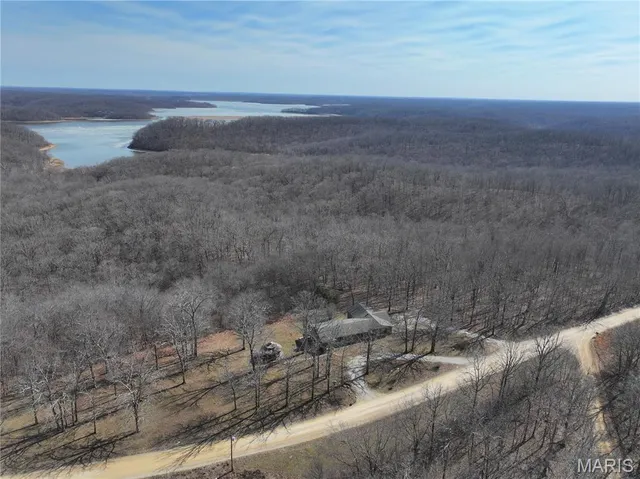 Popular Williamsville Real Estate