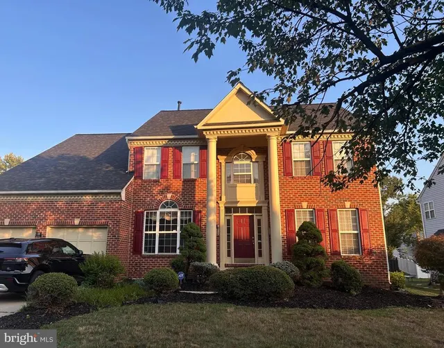 Popular Lakeview Real Estate
