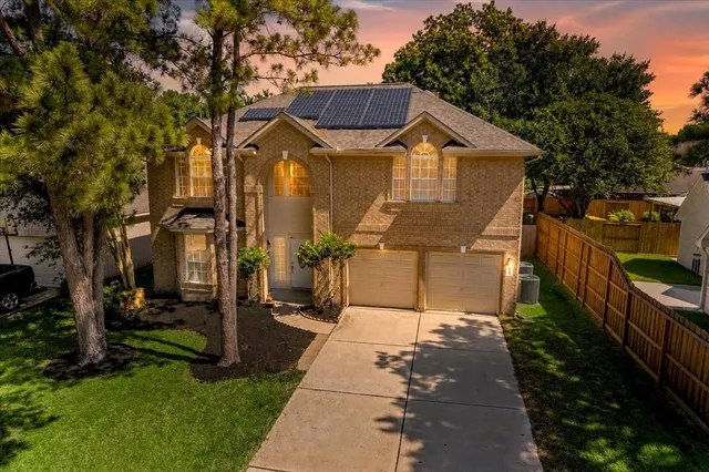 Popular 10 Cypress North Real Estate