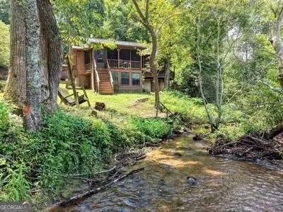 Popular Laurel Canyon Estates Real Estate