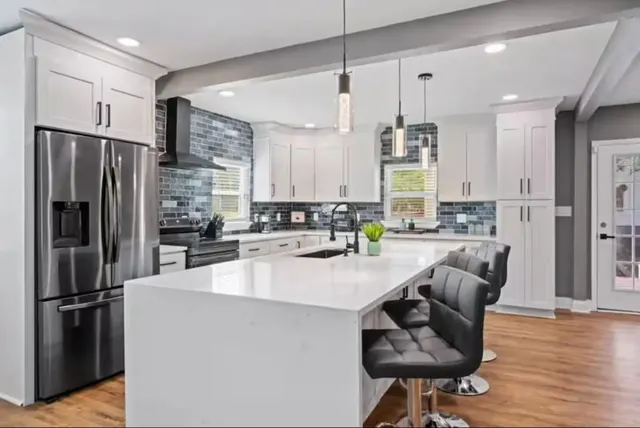 Popular Hunter Terrace Real Estate