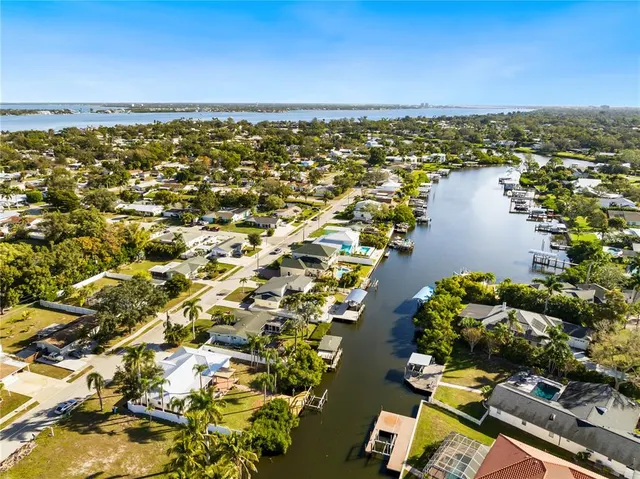 Expensive REPLAT OF BONAIRE BAYOU Real Estate