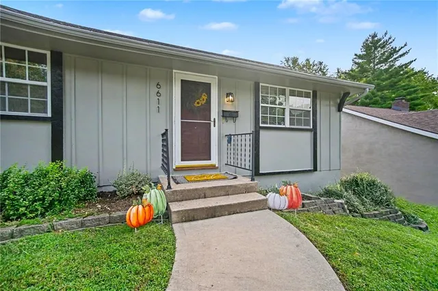 Cheap Meadowbrook North Real Estate