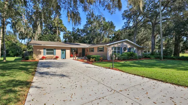 Expensive OLIVER ESTATES Real Estate