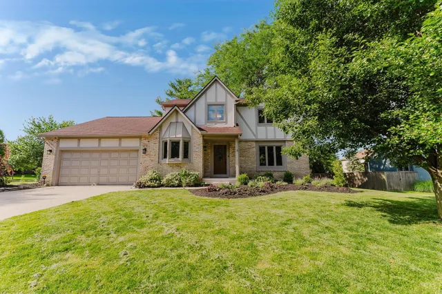 Popular Woodglen Real Estate